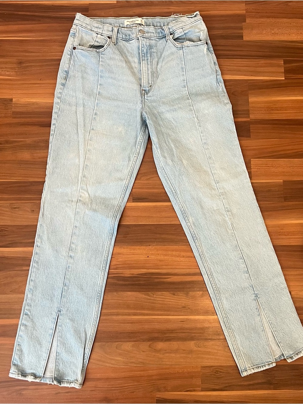 Abercrombie & Fitch Light Wash High Rise Women's Jeans